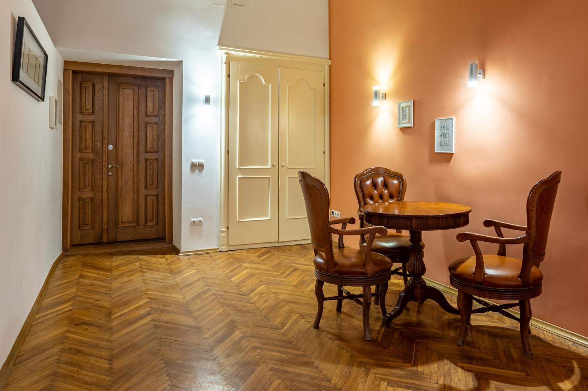 Apartmán Romari Площа Ринок 28 Lvov Exteriér fotografie